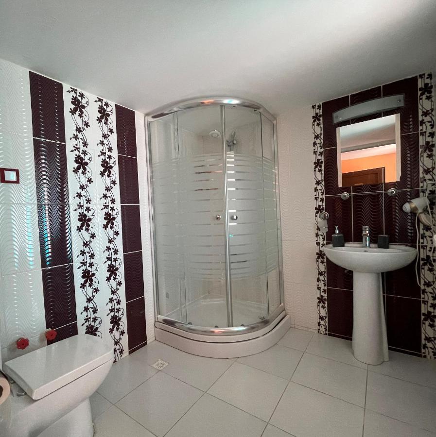 Tayfun Hotel Mordogan Екстериор снимка